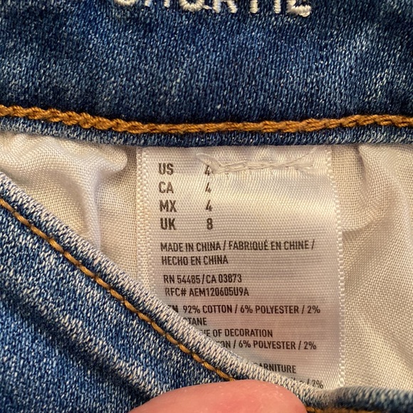 American Eagle Hi-Rise Shortie Jean Shorts - Picture 4 of 4